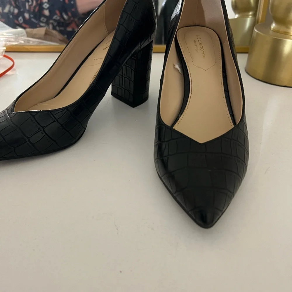 NWOT black pumps - Picture 2 of 4